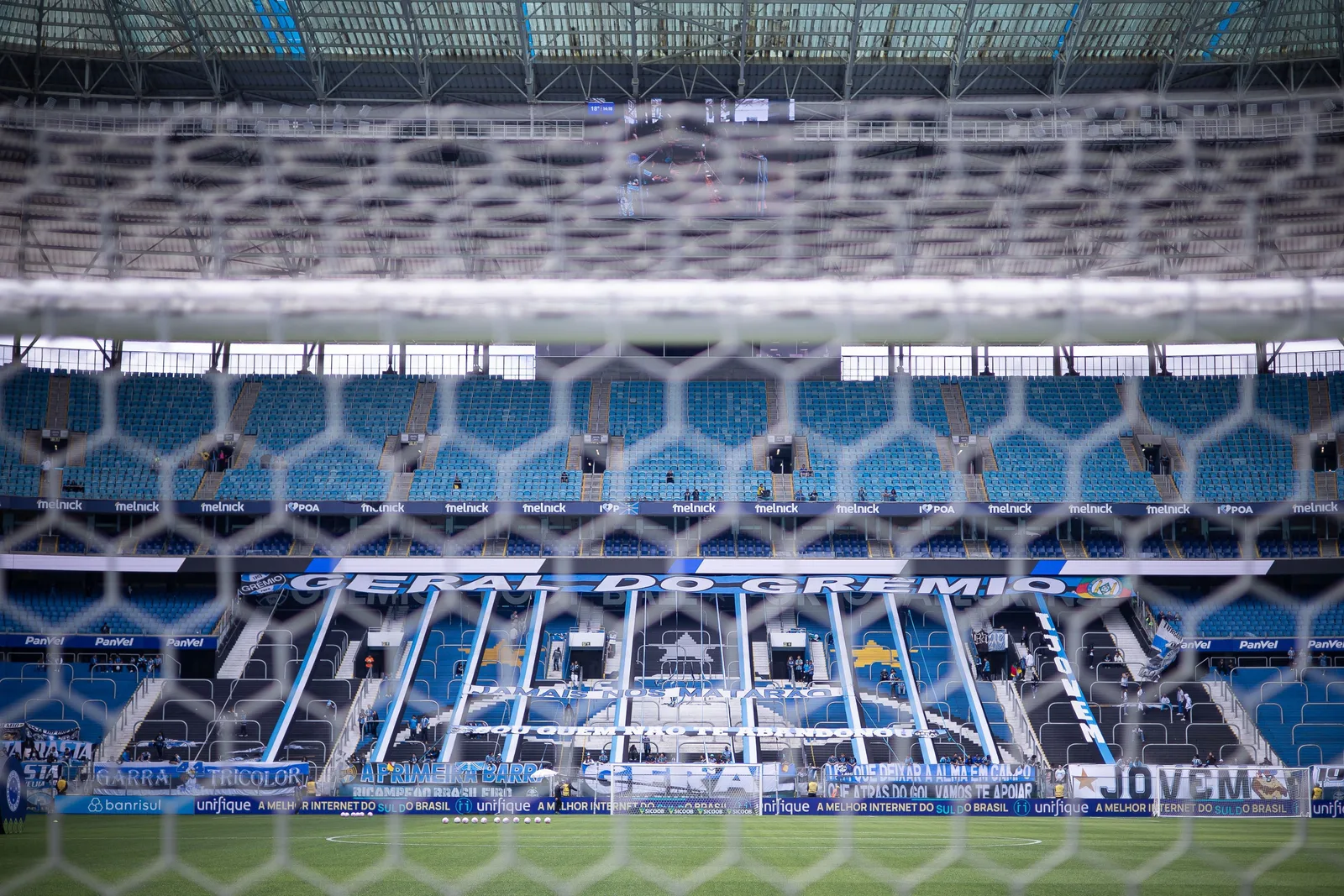 Grêmio x Athletico: onde assistir ao vivo, horário e escalações
